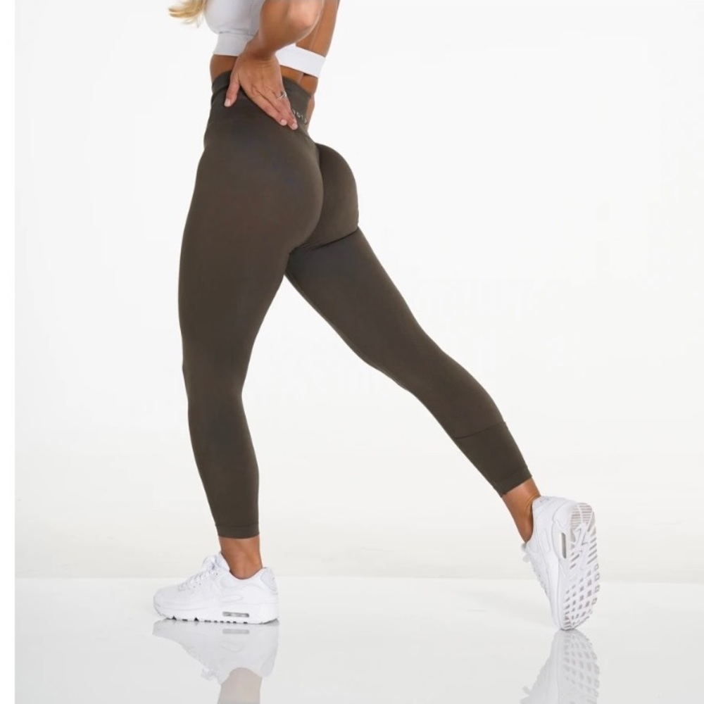 NVGTN! Solid seamless leggings